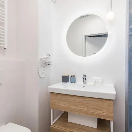 Rent Like - Bel Mare F324 Lejlighed